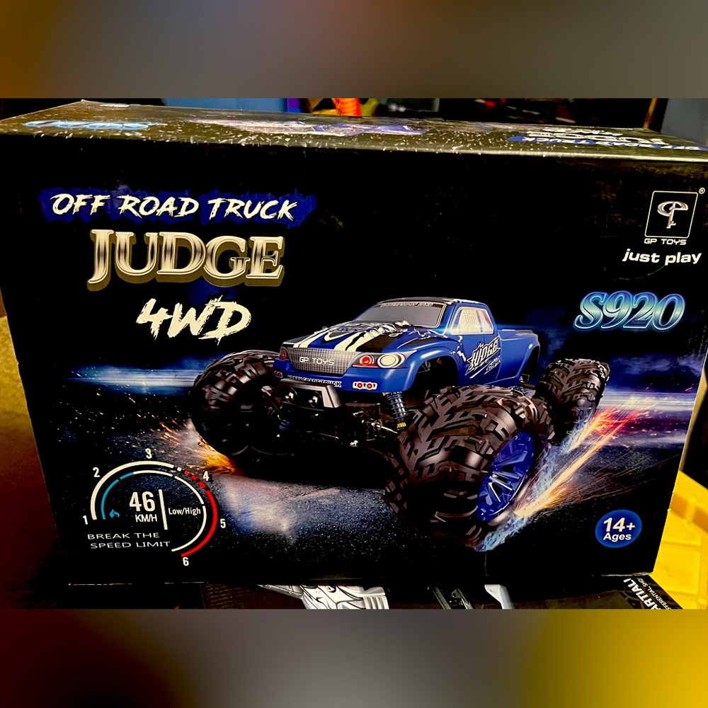 Soyee RC Cars High Speed Remote Control Car 4wd Offroad Monster Truck
